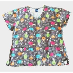 Zoe & Chloe Women's Scrub Top Size XL Counting Sheep V-Neck Medical 100% Cotton